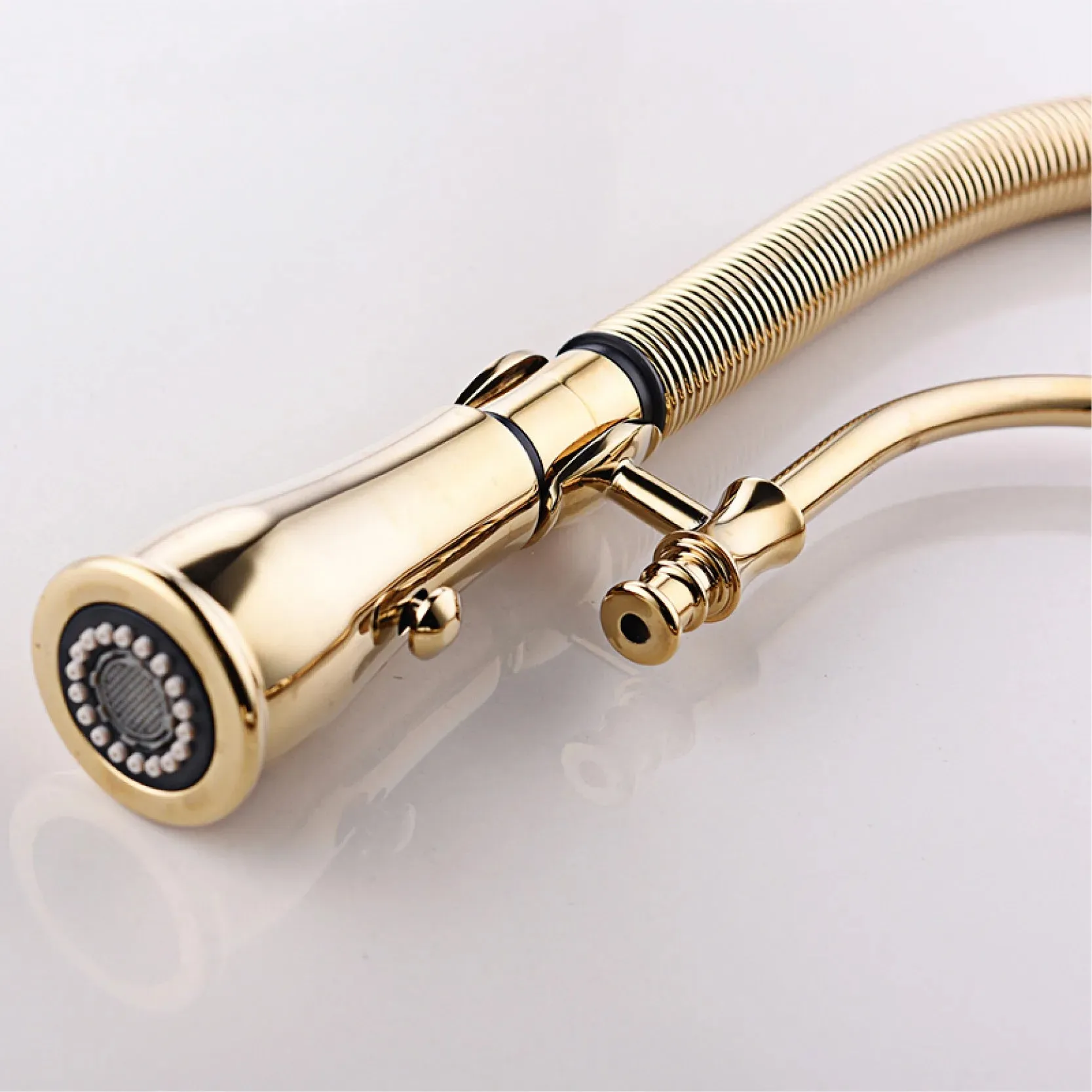 Brass Kitchen Faucet With Retro Design Pull-out Kitchen Sink Tap