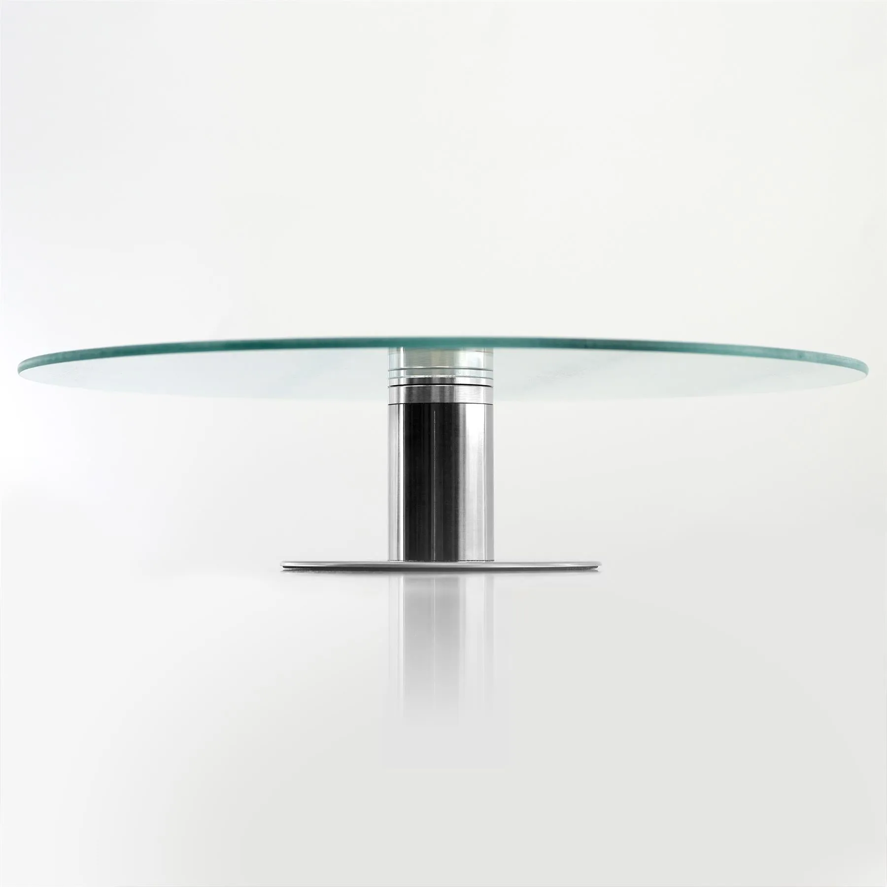 Rotating Glass Cake Stand